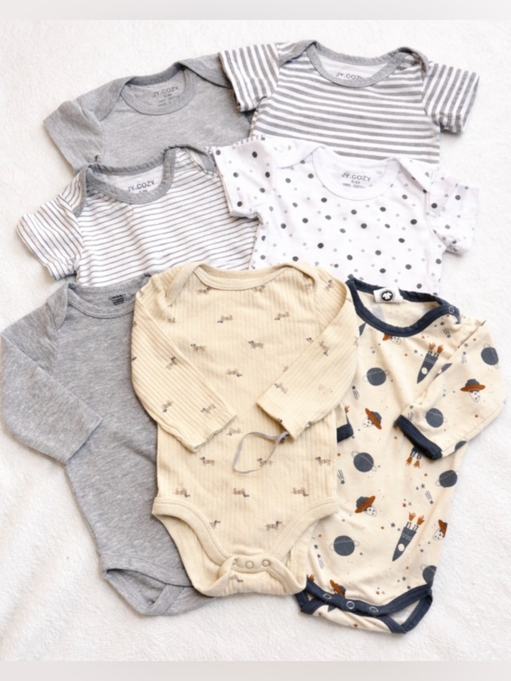 7pc 0-3M Neutral Baby Onesie Bundle | Gerber, Cloud Island + NWT